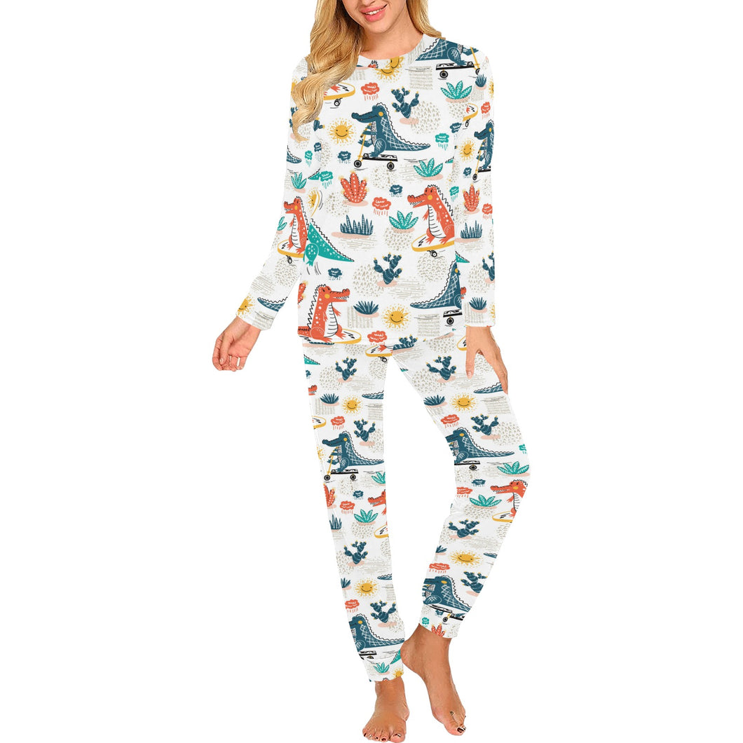 Cute Crocodile Pattern Women's All Over Print Pajama Set