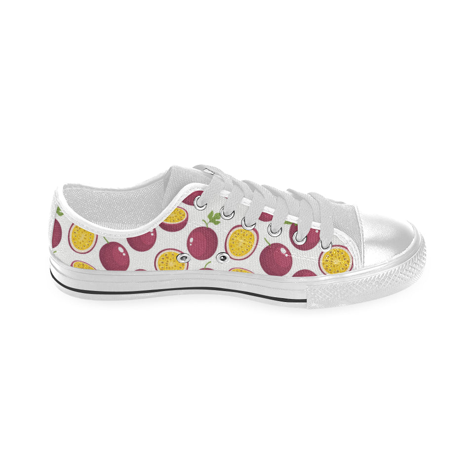 Passion fruit design pattern Men's Low Top Shoes White