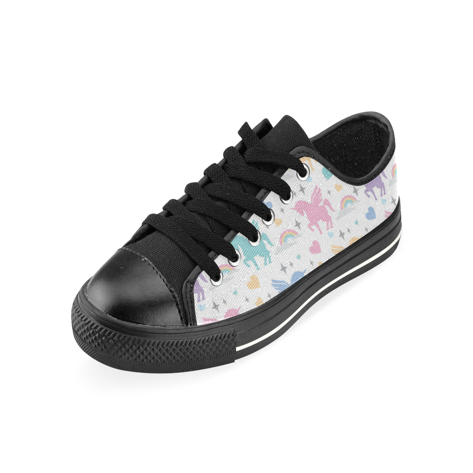 colorful unicorn rainbow heart pattern Men's Low Top Canvas Shoes Black
