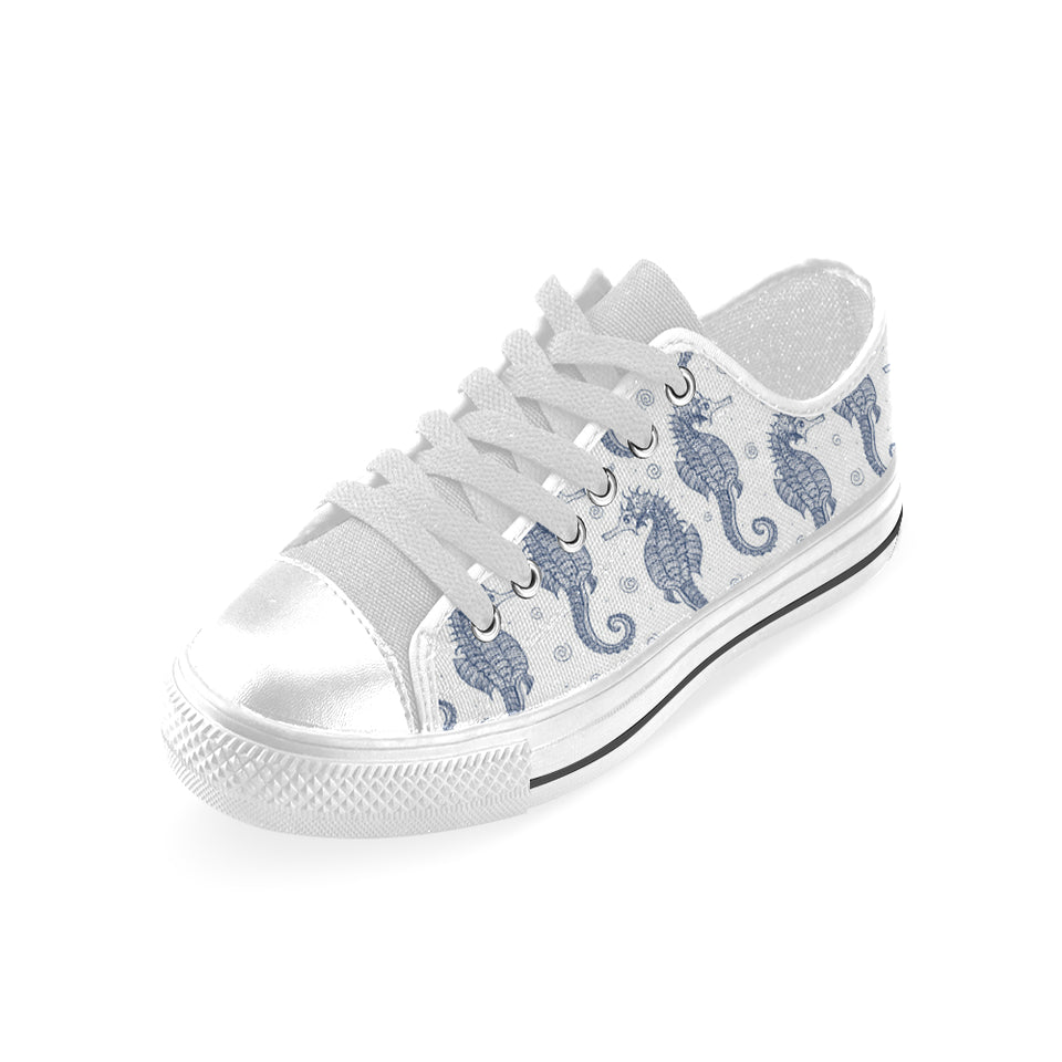 Seahorse pattern background Men's Low Top Shoes White