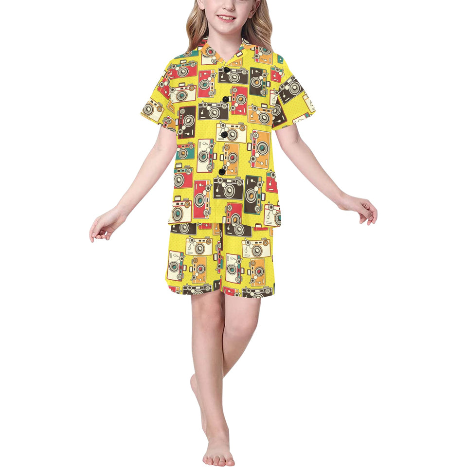 Camera Pattern Print Design 02 Kids' Boys' Girls' V-Neck Short Pajama Set