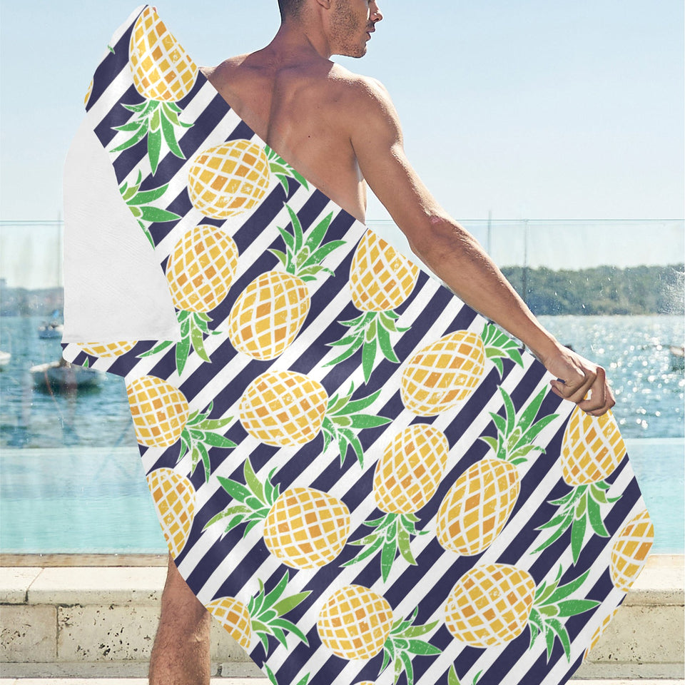 Pineapples pattern striped background Beach Towel