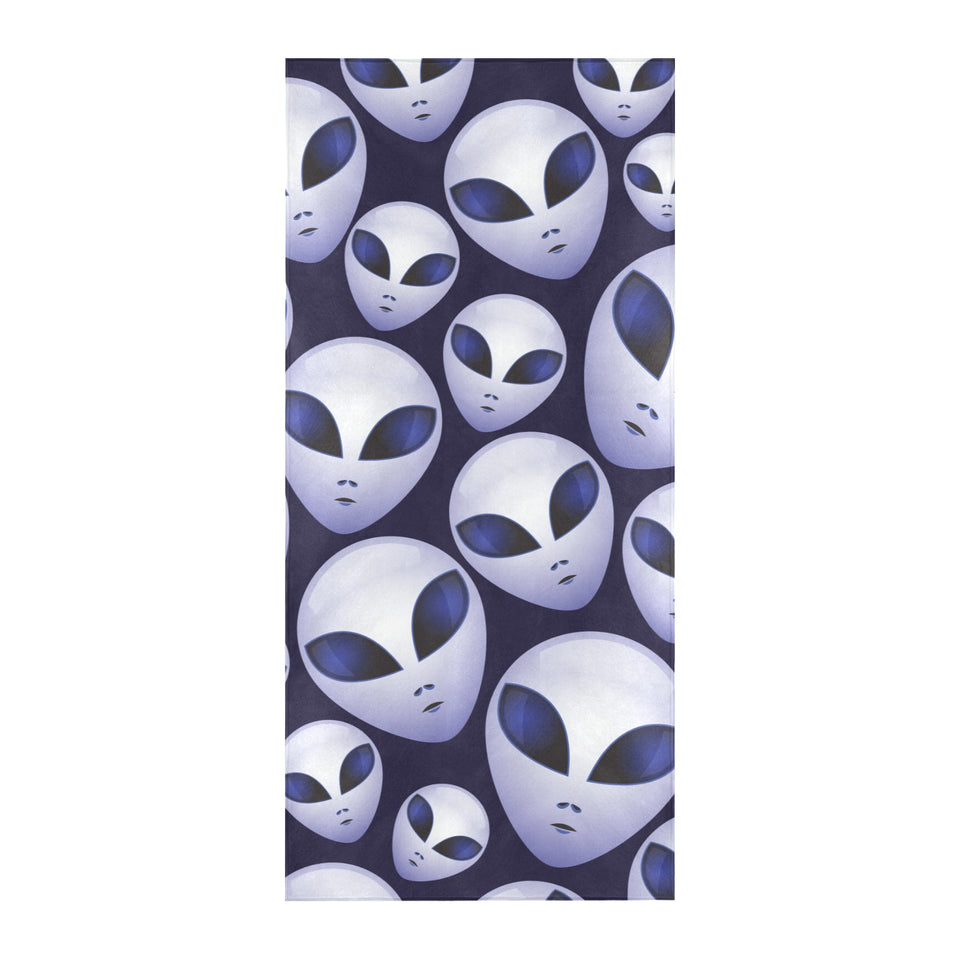Alien Pattern Print Design 01 Beach Towel