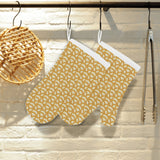 Pretzels Pattern Print Design 01 Heat Resistant Oven Mitts