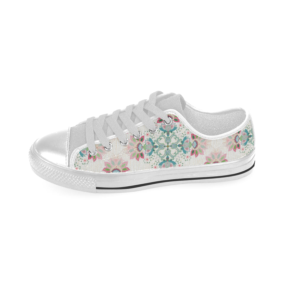 Square floral indian flower pattern Men's Low Top Canvas Shoes White