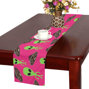 Alien Pattern Print Design 03 Table Runner