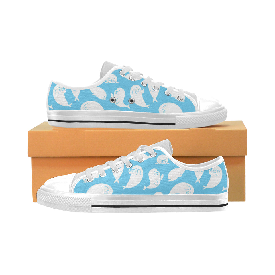 Cute white sea lion seals pattern Men's Low Top Shoes White