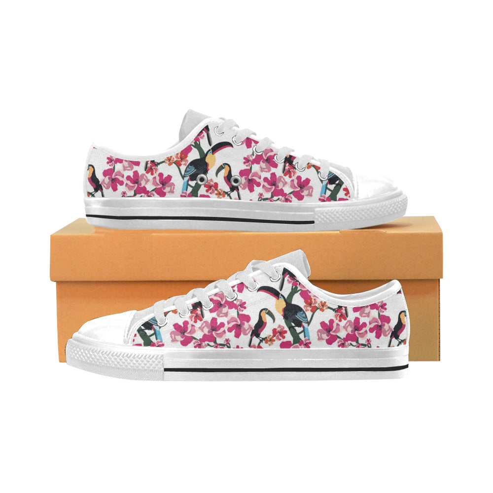 Toucan flower design pattern Men's Low Top Shoes White
