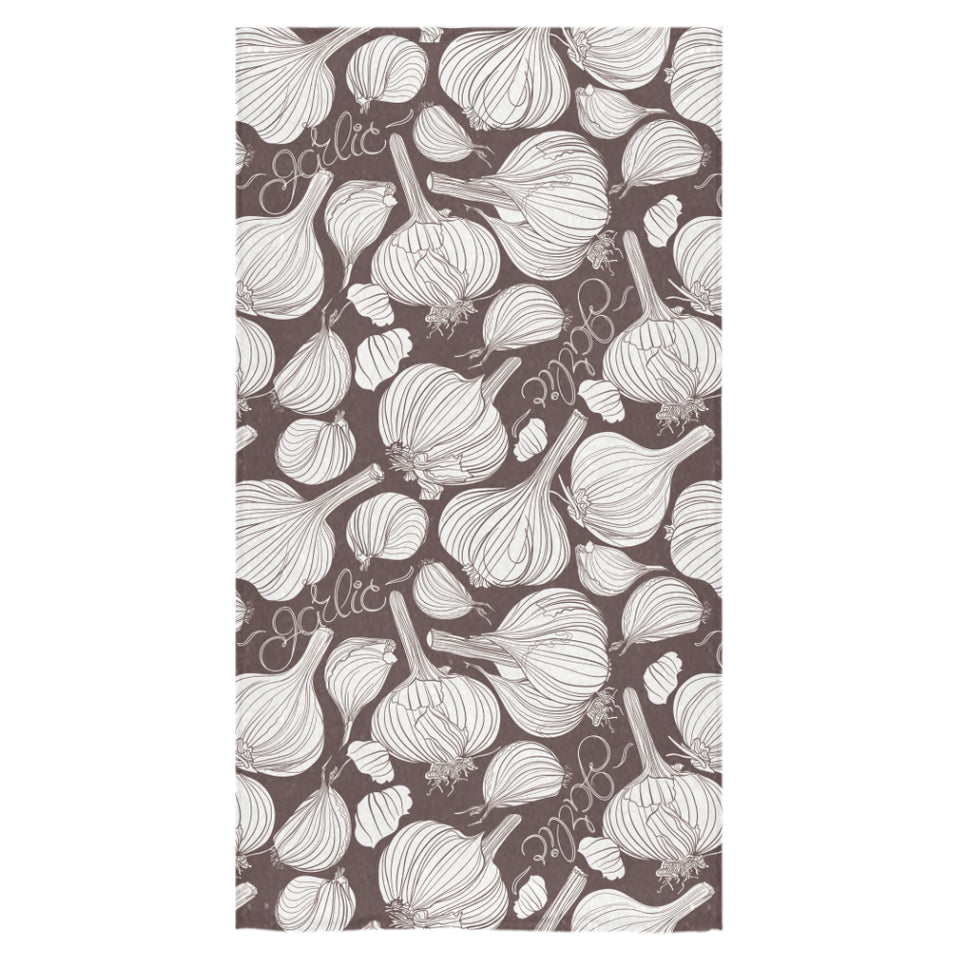 Garlic bulb dark background Bath Towel