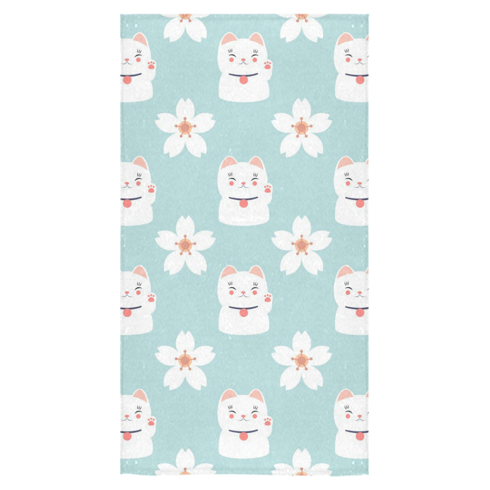 Maneki neko cat sakura Bath Towel