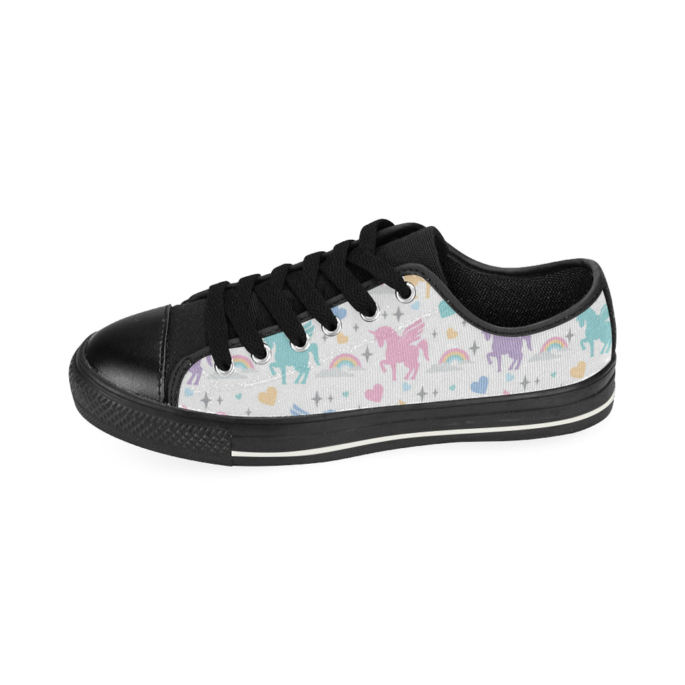 colorful unicorn rainbow heart pattern Men's Low Top Canvas Shoes Black