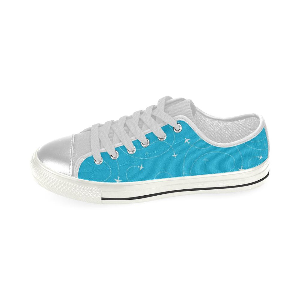 Airplane destinations blue background Kids' Boys' Girls' Low Top Canvas Shoes White