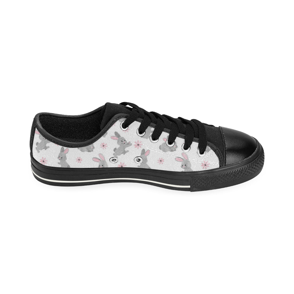 Watercolor cute rabbit pattern Men's Low Top Canvas Shoes Black
