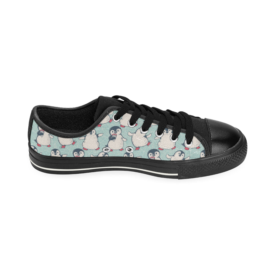 Cute Penguin pattern Men's Low Top Canvas Shoes Black