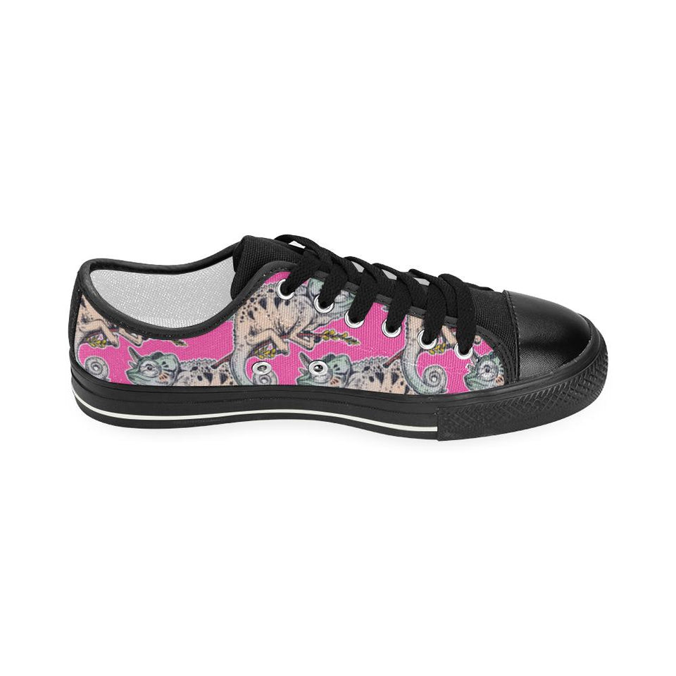 Chameleon lizard pattern pink background Kids' Boys' Girls' Low Top Canvas Shoes Black