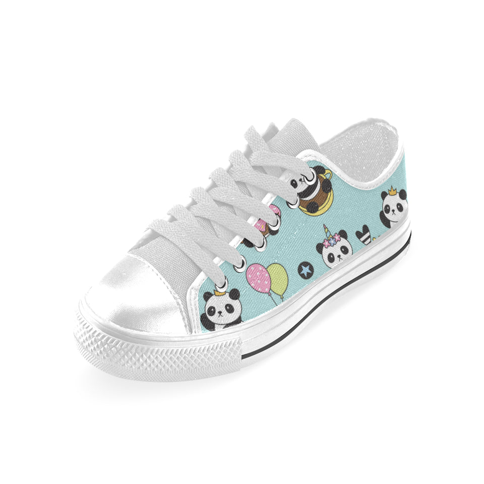 Cute baby panda pattern Men's Low Top Canvas Shoes White