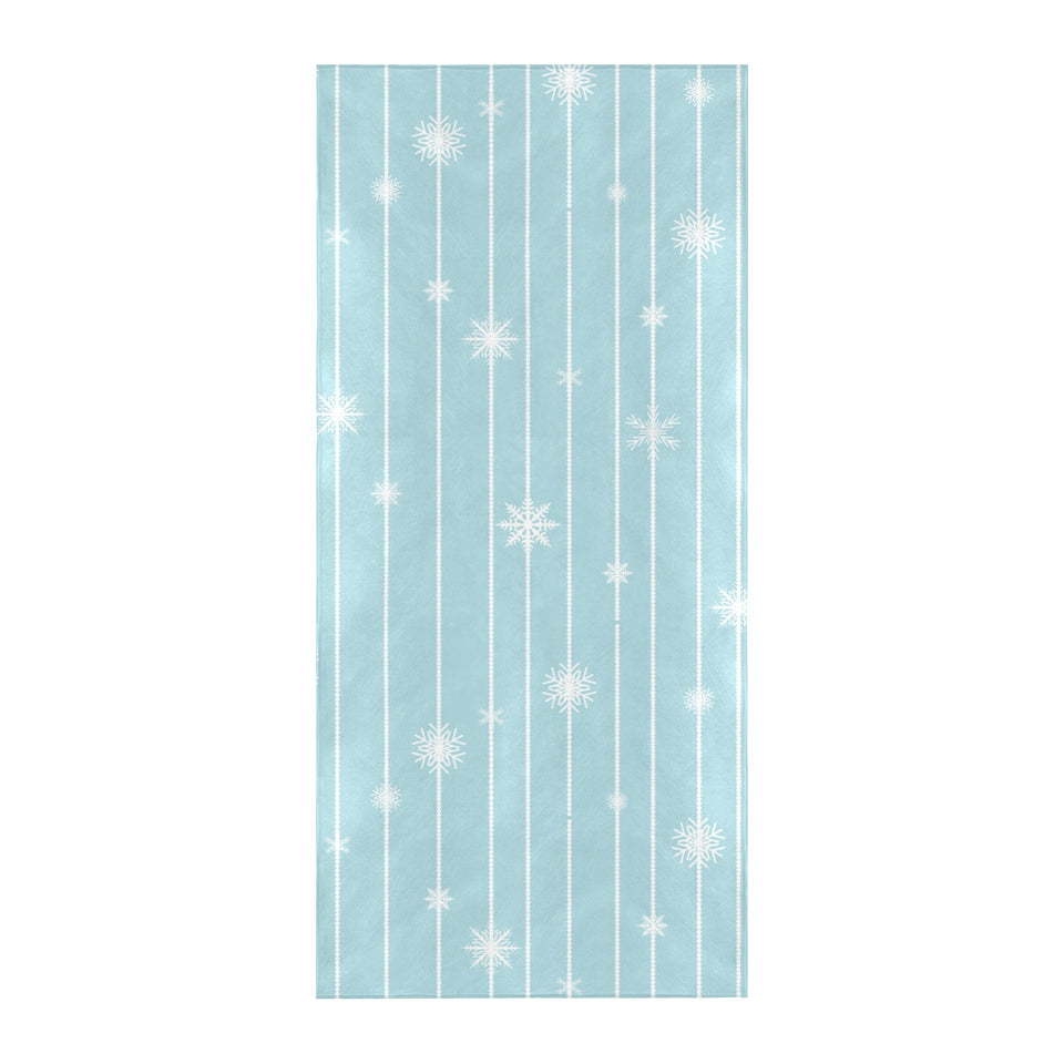 Snowflake pattern blue stripe background Beach Towel
