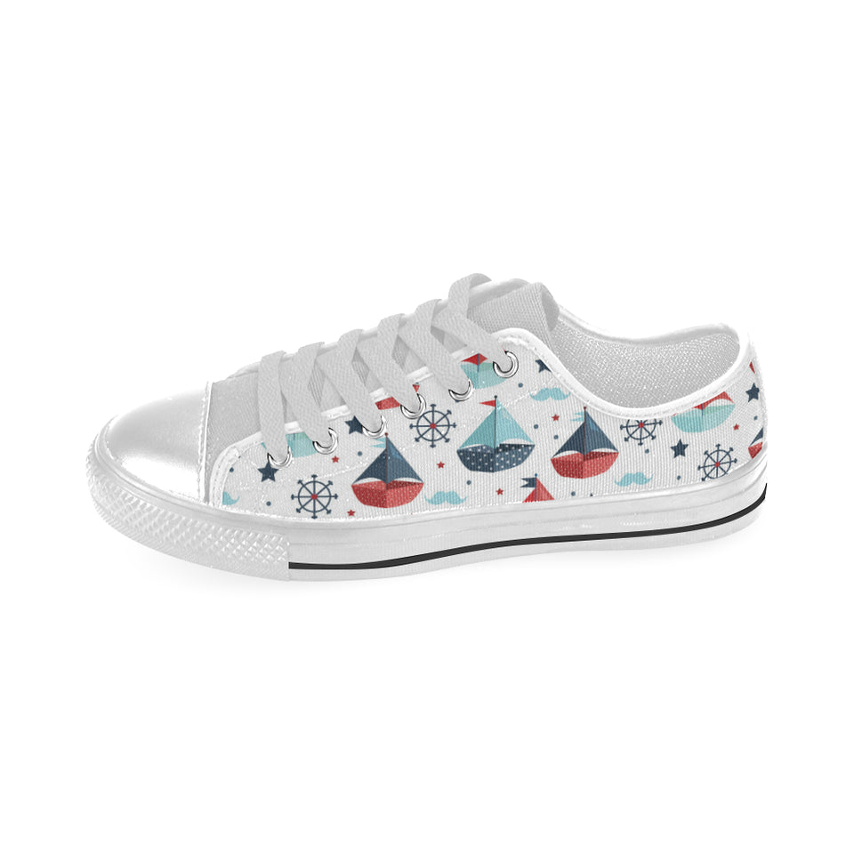 Cute color paper sailboat pattern Men's Low Top Shoes White