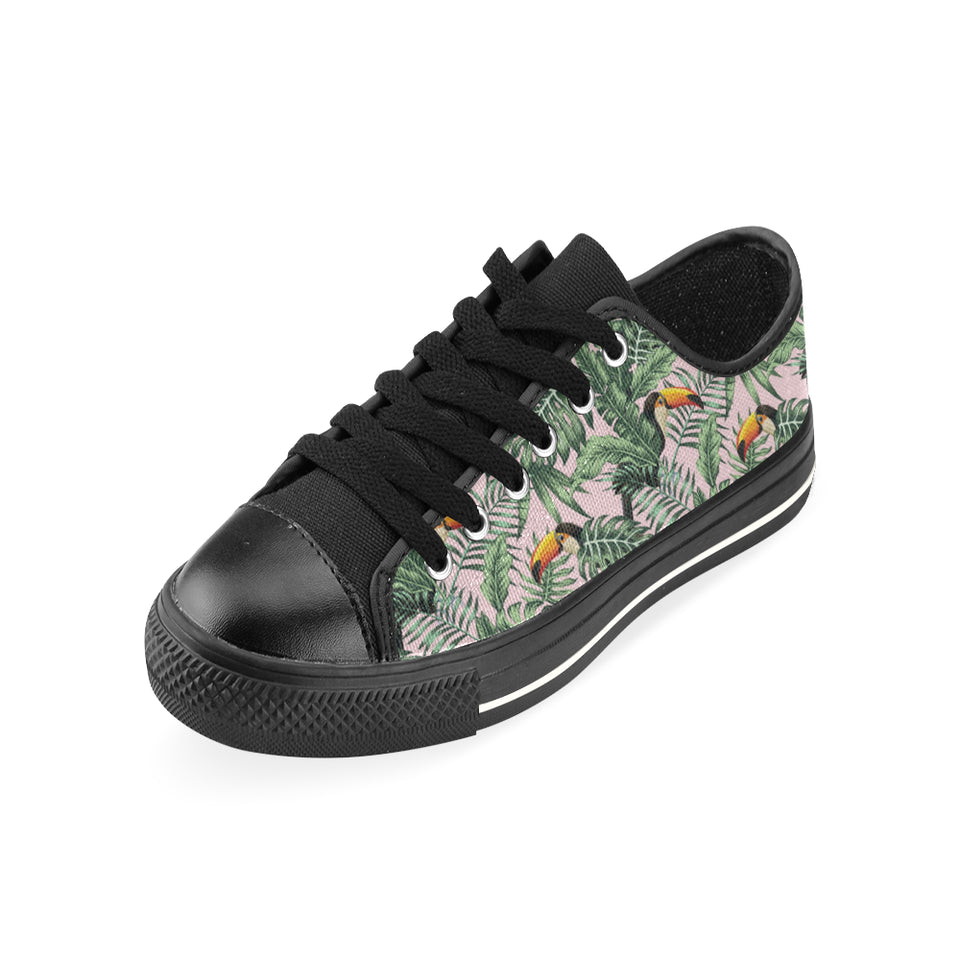 Toucan tropical green jungle palm pattern Men's Low Top Canvas Shoes Black