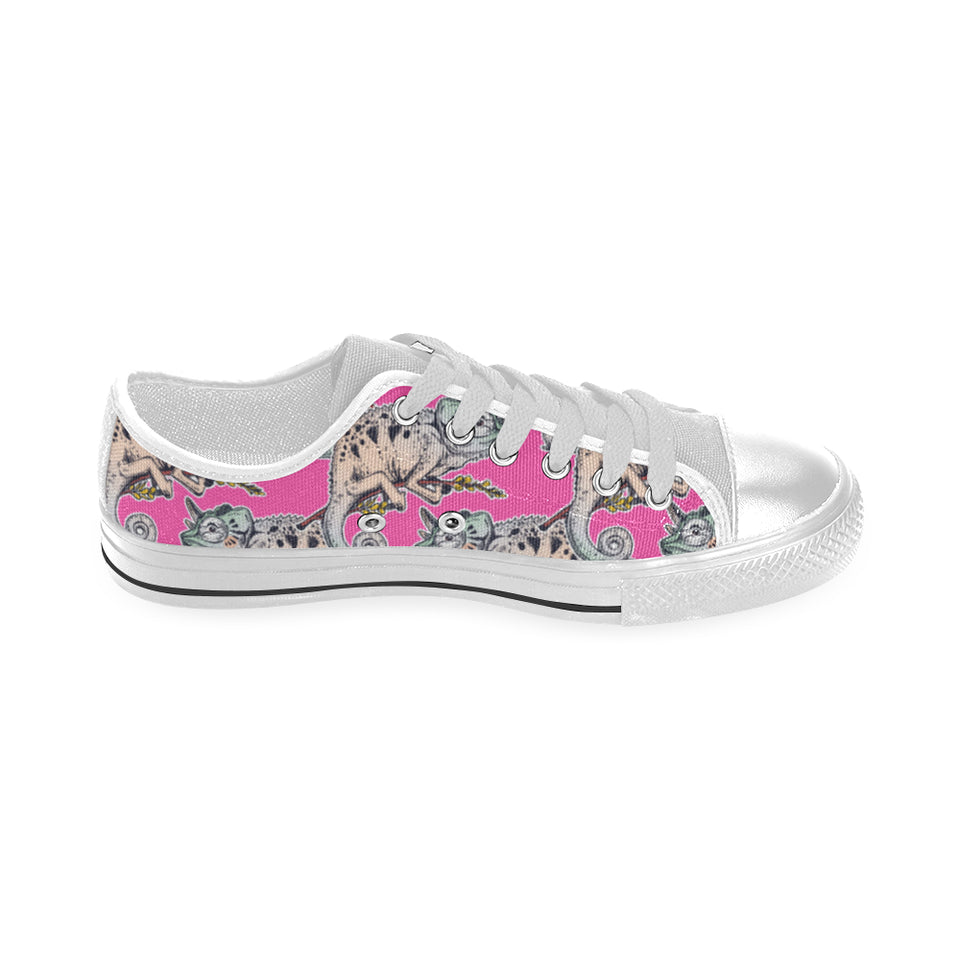 Chameleon lizard pattern pink background Men's Low Top Shoes White