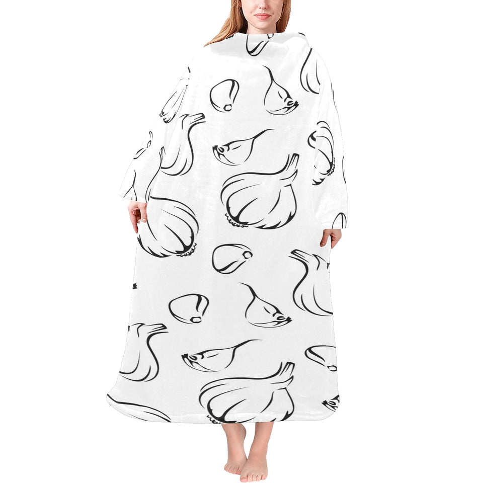 Garlic pattern black white Blanket Robe with Sleeves