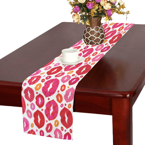 Lips Pattern Print Design 01 Table Runner