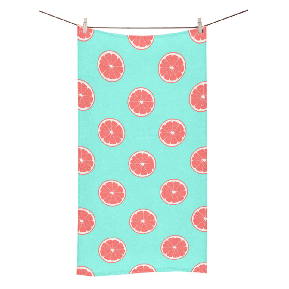 Grapefruit green background Bath Towel