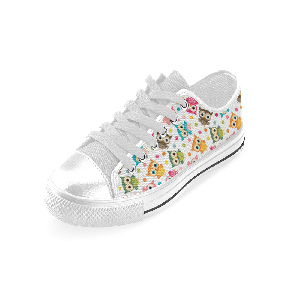 Color cute owl pattern Men's Low Top Canvas Shoes White