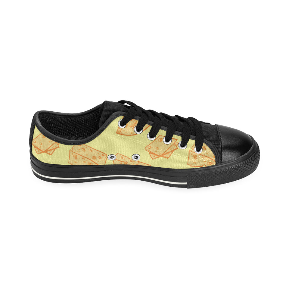Cheese design pattern Men's Low Top Canvas Shoes Black