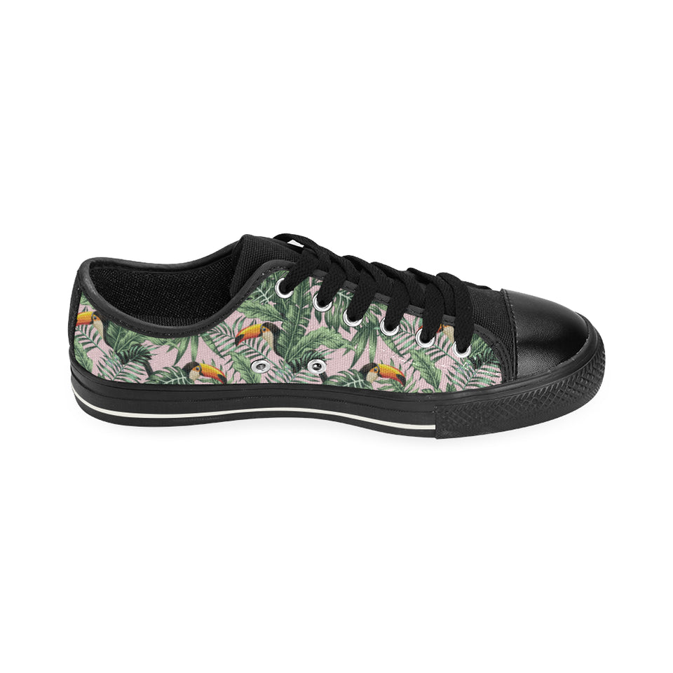 Toucan tropical green jungle palm pattern Men's Low Top Canvas Shoes Black