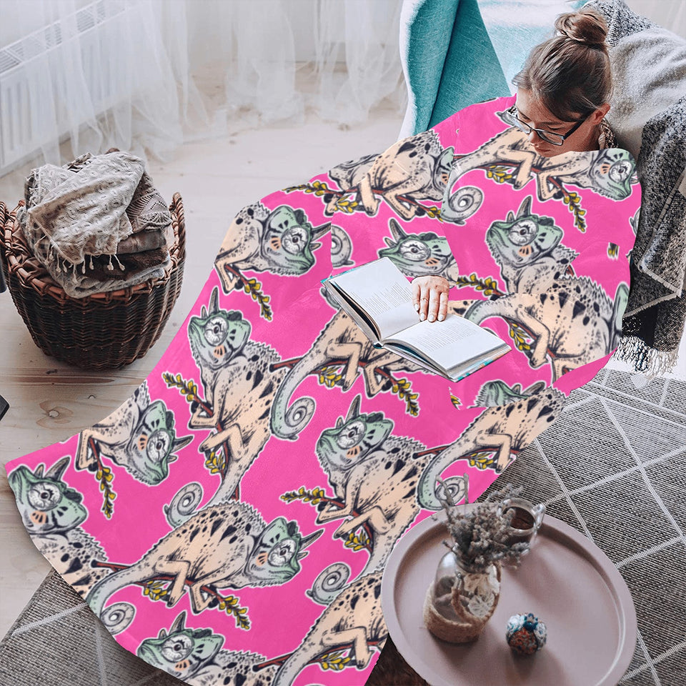 Chameleon lizard pattern pink background Blanket Robe with Sleeves