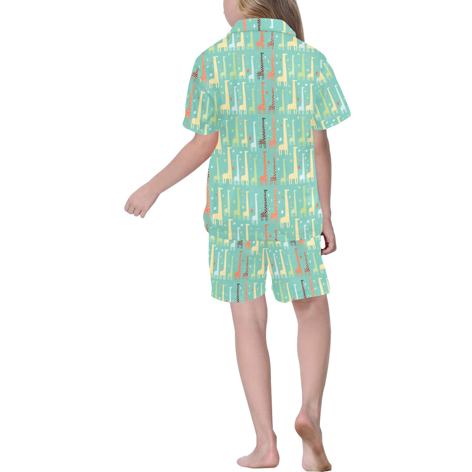 Giraffe Pattern Print Design 01 Kids' Boys' Girls' V-Neck Short Pajama Set