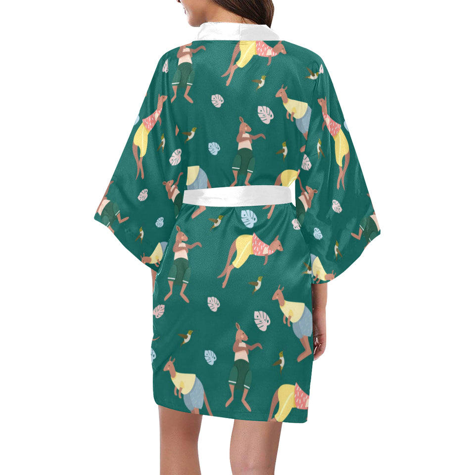 Kangaroo leaves pattern Women's Short Kimono Robe