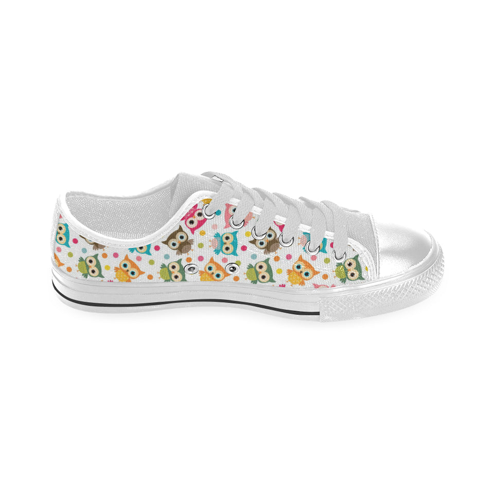 Color cute owl pattern Men's Low Top Canvas Shoes White