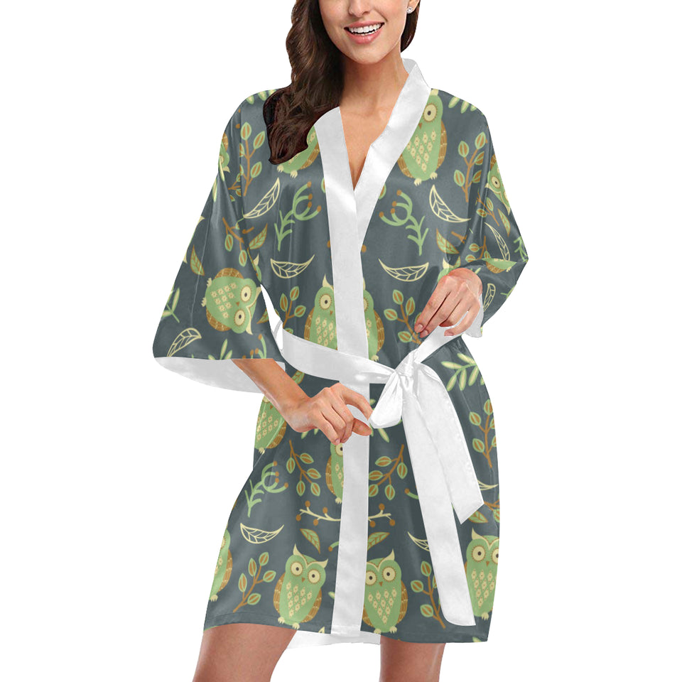 Cute owls leaves pattern Women's Short Kimono Robe