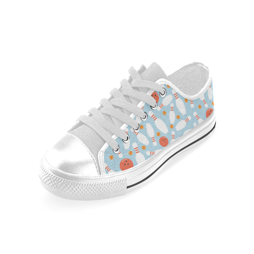 Bowling ball bowling pins blue blackground Men's Low Top Shoes White