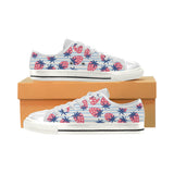 Strawberry pattern blue lines background Women's Low Top Canvas Shoes White