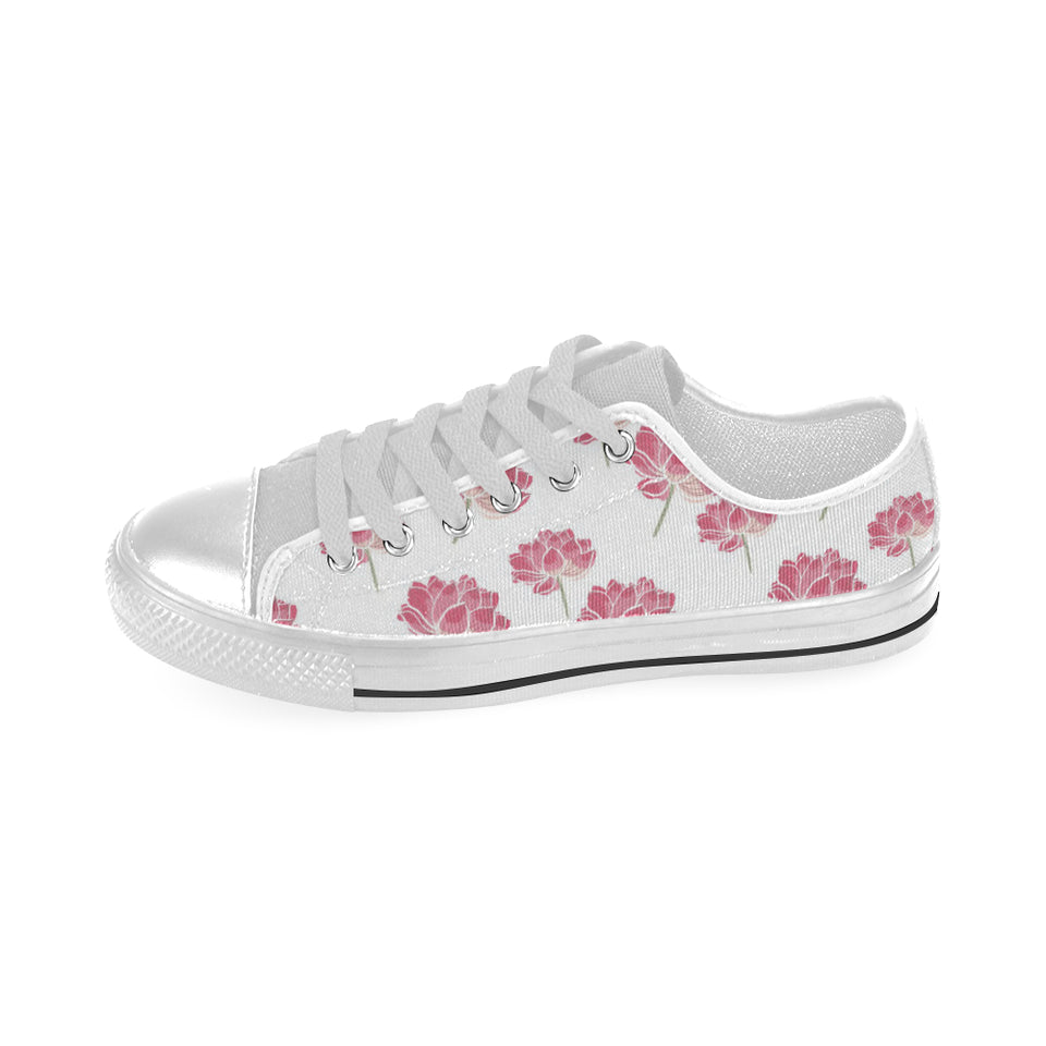 Pink lotus waterlily pattern Men's Low Top Canvas Shoes White