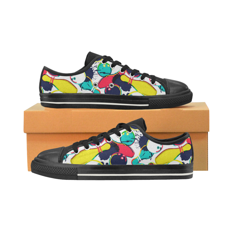 watercolor bowling ball pins Men's Low Top Canvas Shoes Black