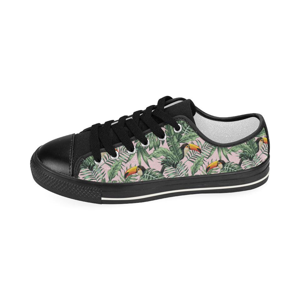 Toucan tropical green jungle palm pattern Women's Low Top Canvas Shoes Black