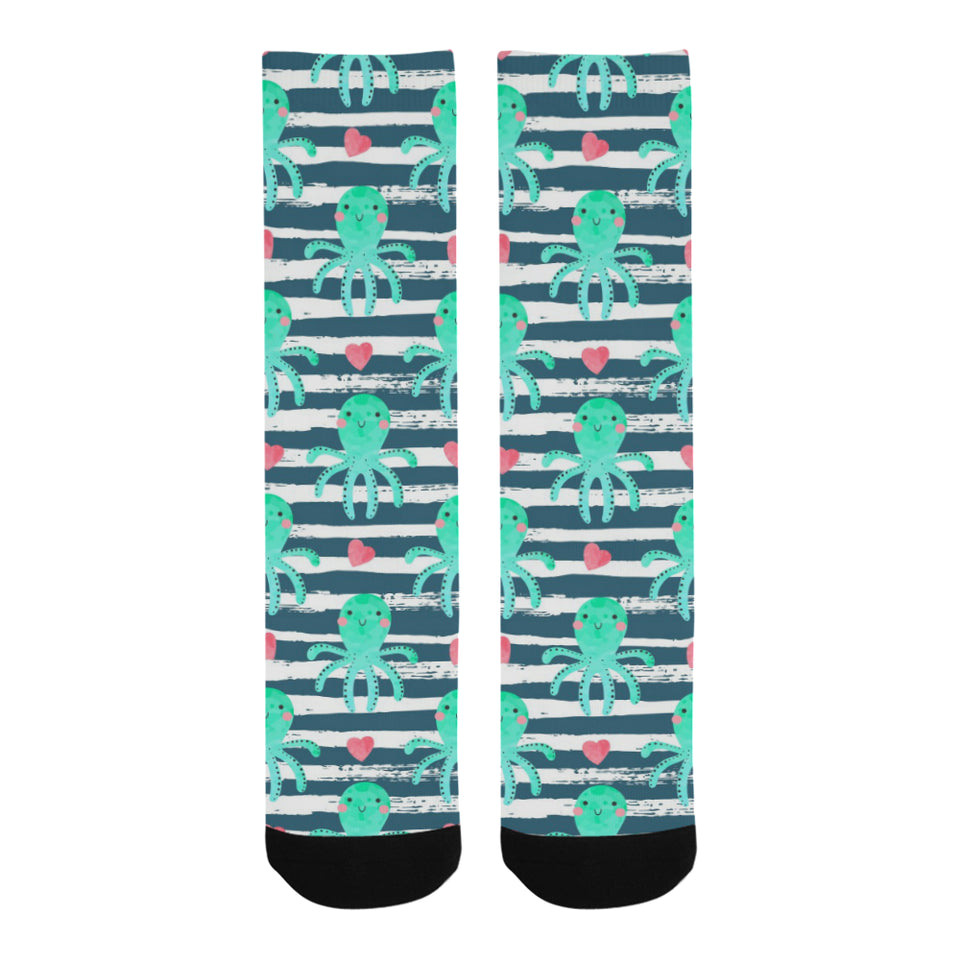 Cute octopuses heart striped background Crew Socks