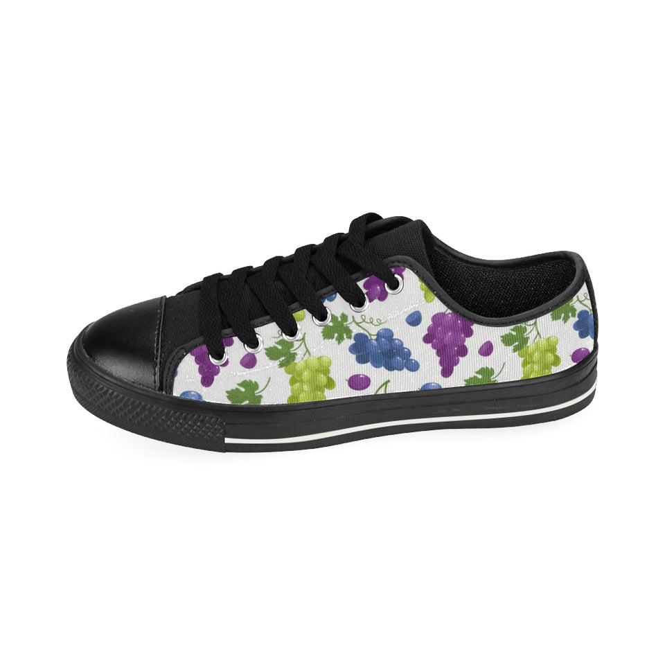 Grape pattern Men's Low Top Canvas Shoes Black