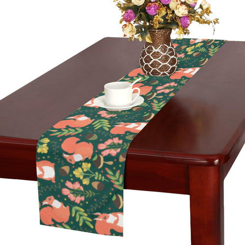 Squirrel Pattern Print Design 03 Table Runner