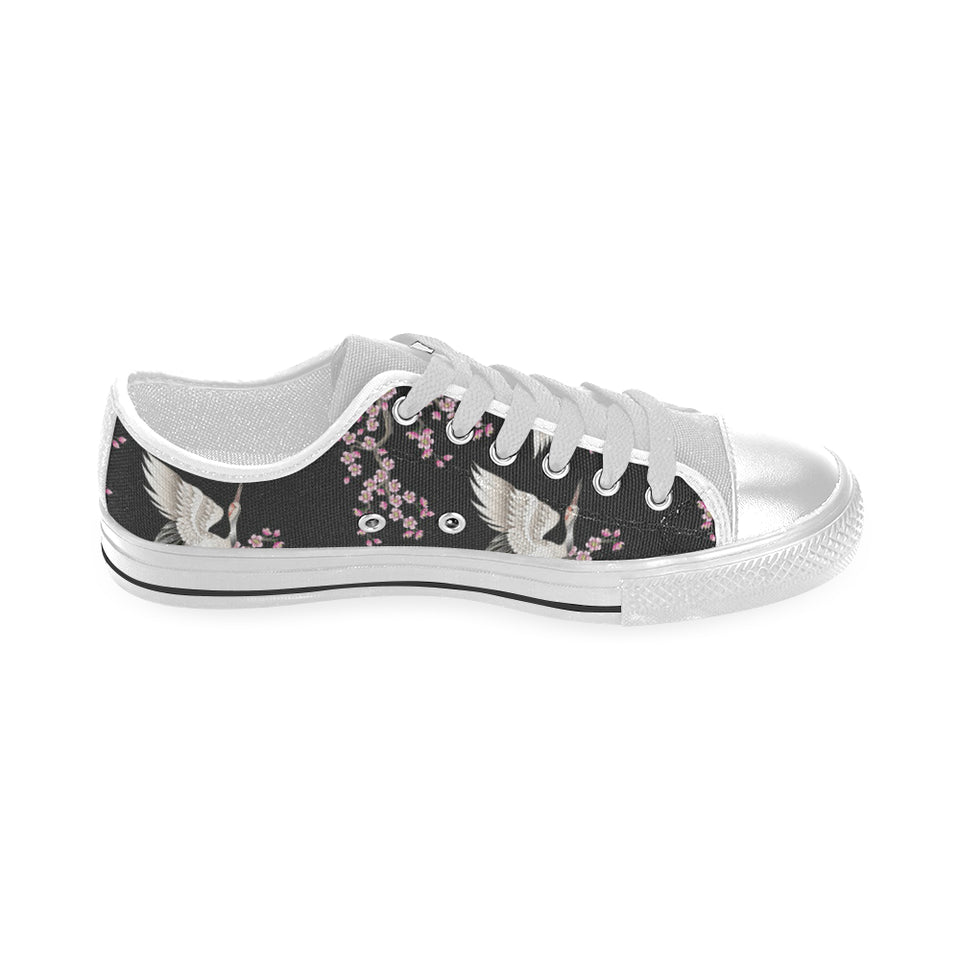 Japanese crane pink sakura pattern Men's Low Top Canvas Shoes White
