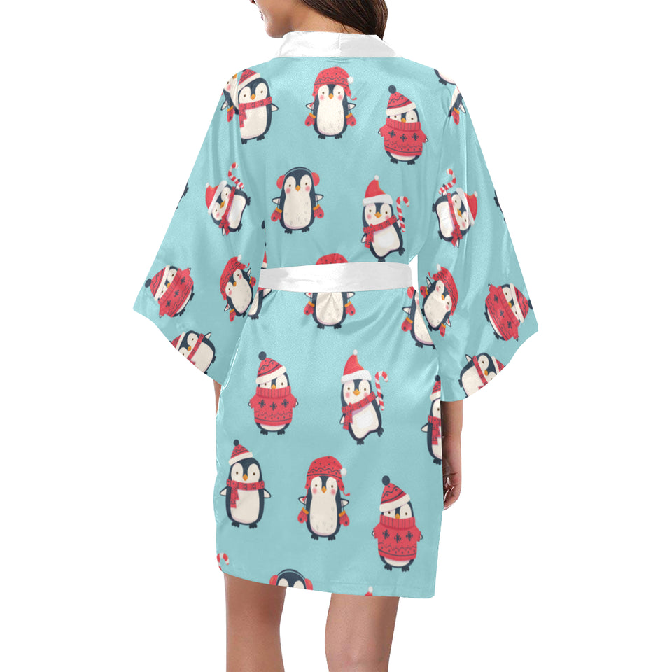Cute penguin christmas  design pattern Women's Short Kimono Robe