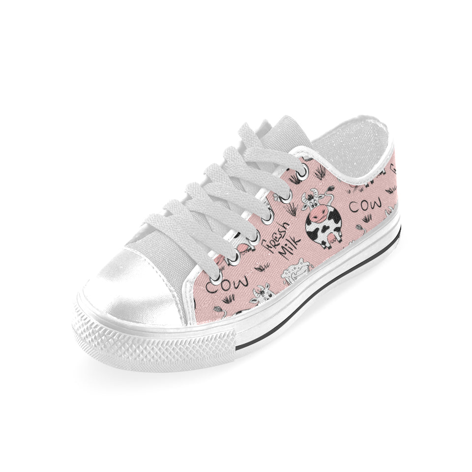 Cows milk product pink background Men's Low Top Canvas Shoes White