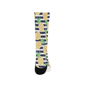 Pineapples pattern striped background Crew Socks