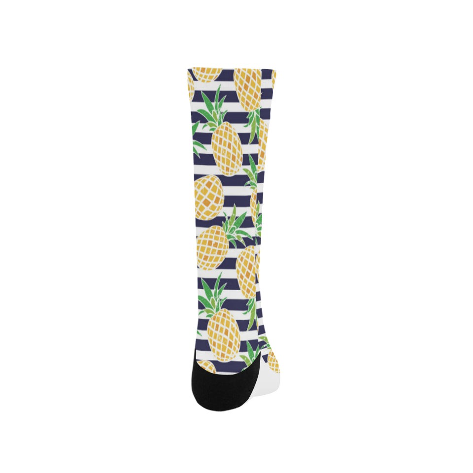 Pineapples pattern striped background Crew Socks