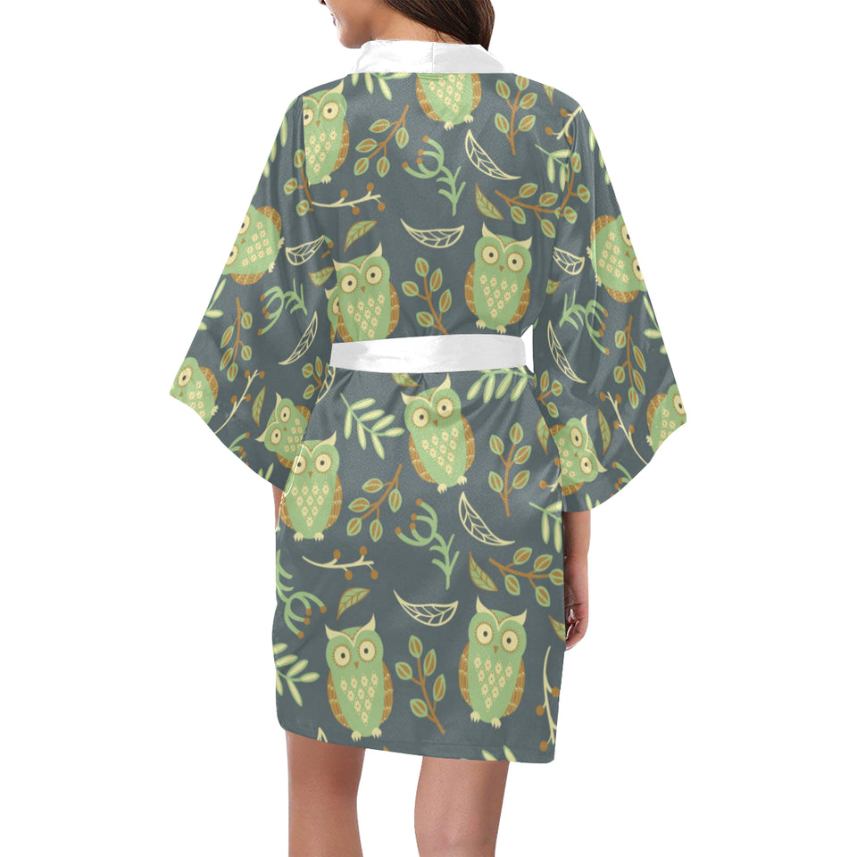 Cute owls leaves pattern Women's Short Kimono Robe