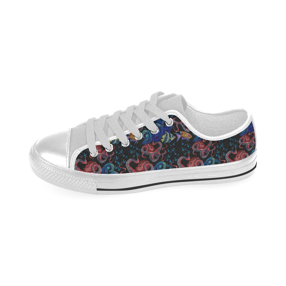 Octopus sea wave tropical fishe pattern Men's Low Top Canvas Shoes White